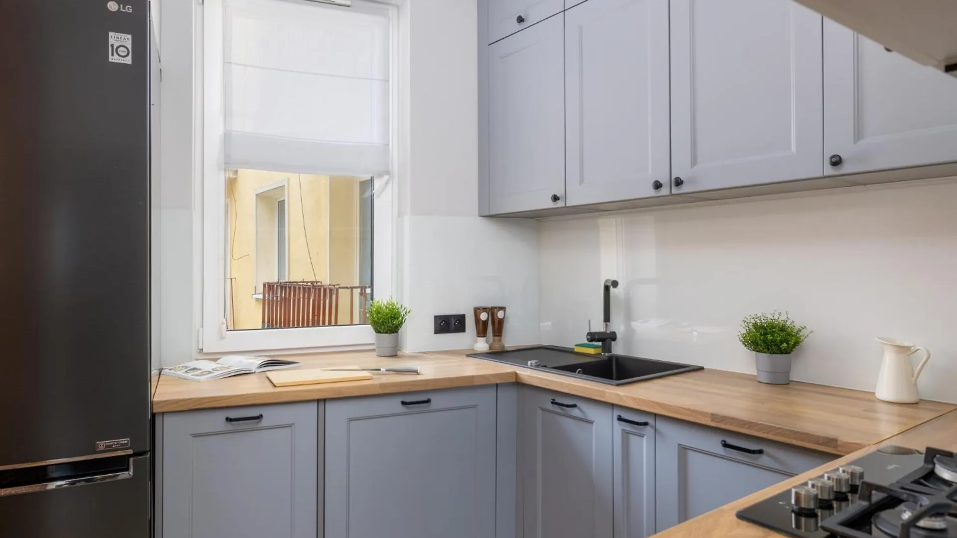 Cichy Apartament W Centrum Warszawy Koszyki Warsaw